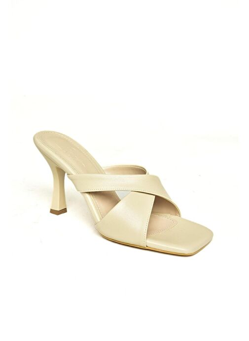 P590033009 Bej Çapraz Bantlı Kalın Topuklu Kadın Terlik - Görsel 7