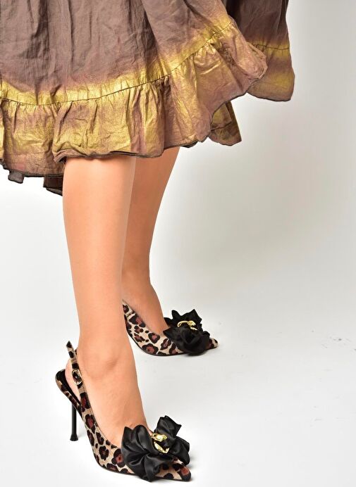 U820091702 Leopar Süet Fiyonlu İnce Topuklu Kadın Ayakkabı - Görsel 6