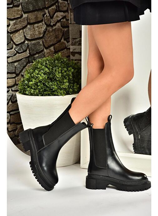 T652449009 Siyah Kalın Tabanlı Kadın Bot - Görsel 2