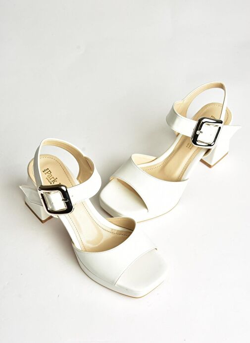 U820009709 Beyaz Kalın Topuklu Kadın Ayakkabı - Görsel 7