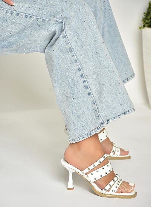 U518280408 Beyaz Rugan Kalın Topuklu Kadın Terlik - Görsel 6