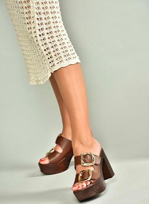 U820376609 Kahverengi Kalın Topuklu Kadın Terlik - Görsel 4