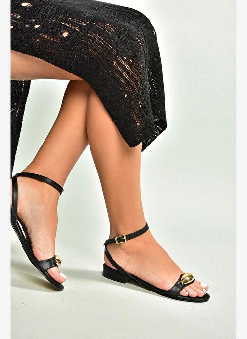 U726017209 Siyah Alçak TopuklU Kadın Sandalet - Görsel 4