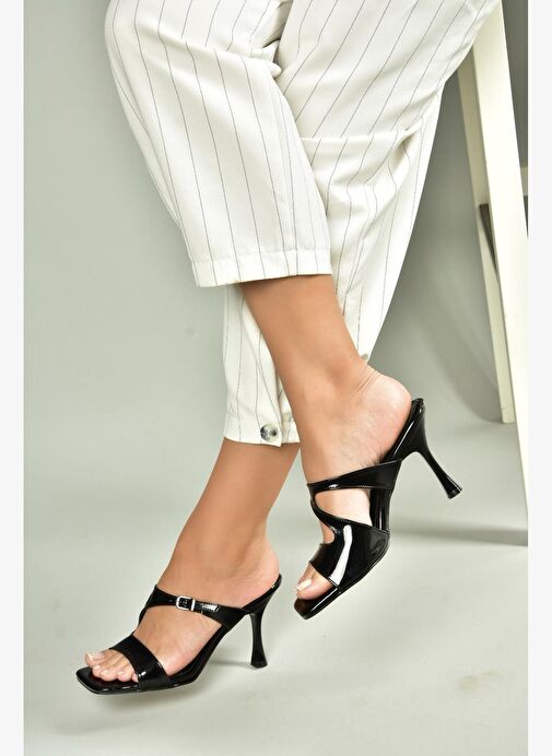 U590034408 Siyah Rugan Topuklu Kadın Terlik - Görsel 3