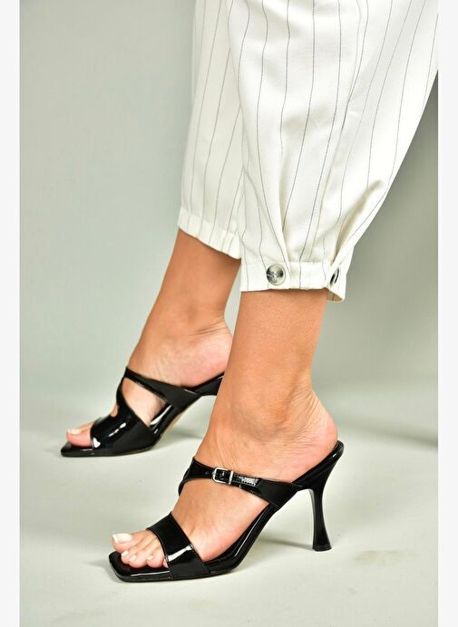 U590034408 Siyah Rugan Topuklu Kadın Terlik - Görsel 2