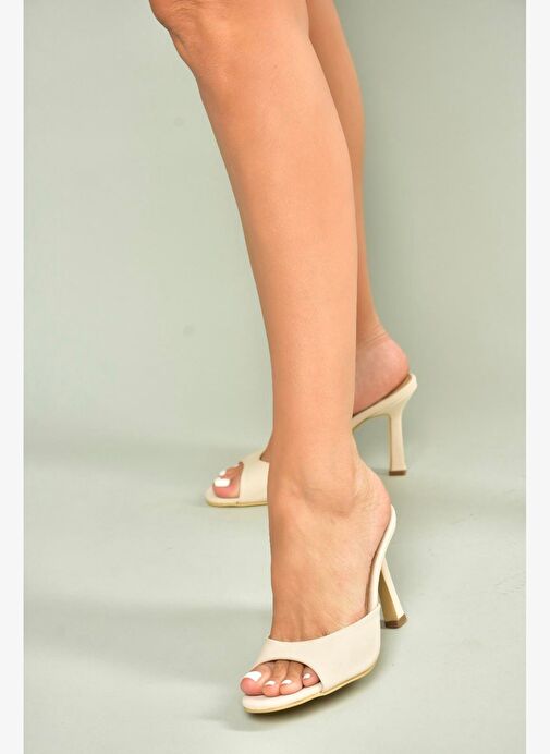 U997062804 Bej Kumaş İnce Topuklu Kadın Terlik - Görsel 4