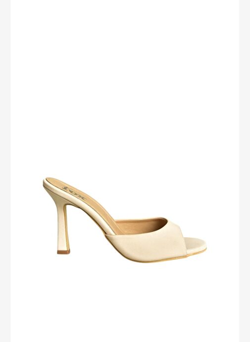 U997062804 Bej Kumaş İnce Topuklu Kadın Terlik - Görsel 7