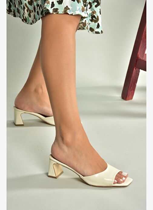 U654081109 Bej Kalın Topuklu Kadın Terlik - Görsel 4