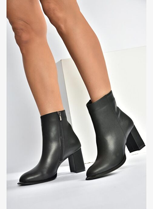 V590166309 Siyah Kalın Topuklu Klasik Kadın Bot - Görsel 5