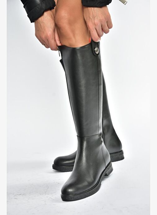 V965012009 Siyah Düz Tabanlı Klasik Kadın Çizme - Görsel 4