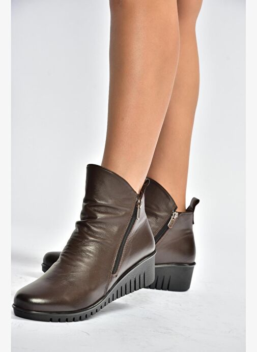 V324200303 Kahverengi Hakiki Deri Dolgu Tabanlı Kadın Bot - Görsel 4