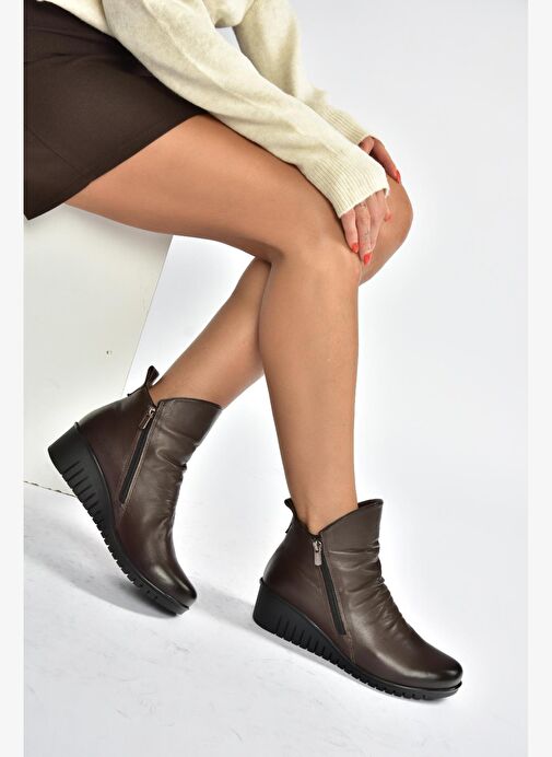 V324200303 Kahverengi Hakiki Deri Dolgu Tabanlı Kadın Bot - Görsel 2