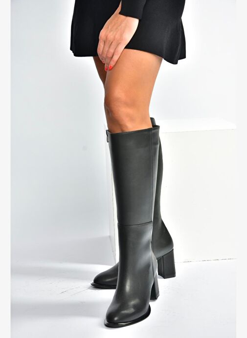 V590179609 Siyah Kalın Topuklu Klasik Kadın Çizme - Görsel 3