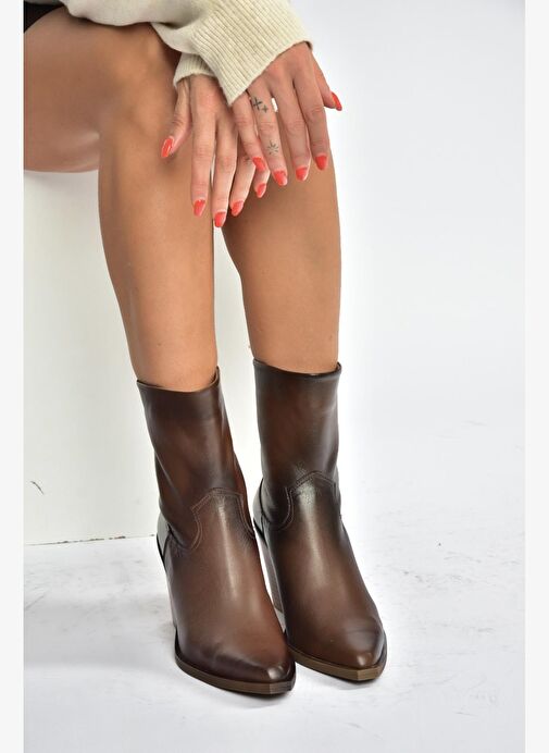 V654080303 Kahverengi Hakiki Deri Western Kovboy Kadın Bot - Görsel 5