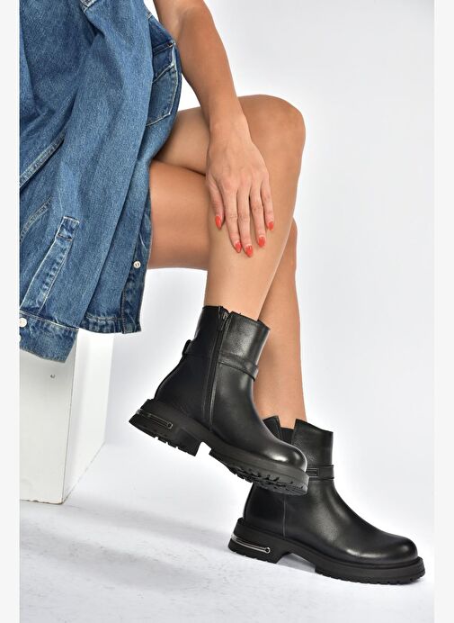 V555575603 Siyah Hakiki Deri Comfort Ortopedik Taban Kadın Bot - Görsel 4