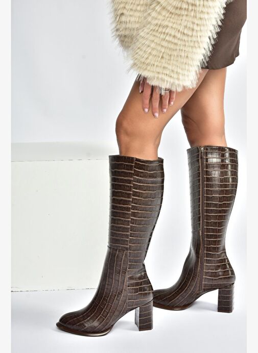 V590179611 Kahverengi Süet Kalın Topuklu Klasik Kadın Çizme - Görsel 2