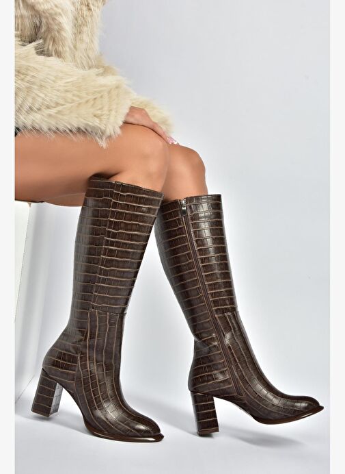 V590179611 Kahverengi Süet Kalın Topuklu Klasik Kadın Çizme - Görsel 3