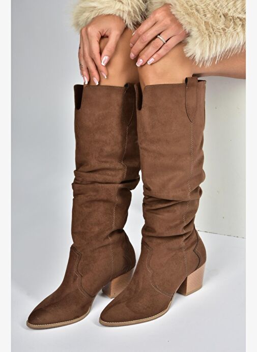 J404040102 Kahverengi Süet Kalın Topuklu Kadın Çizme - Görsel 3