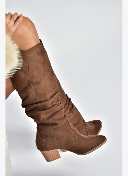 J404040102 Kahverengi Süet Kalın Topuklu Kadın Çizme - Görsel 4
