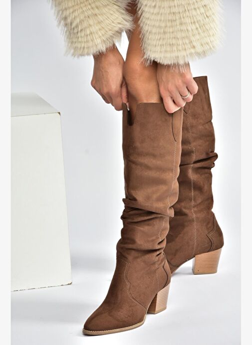 J404040102 Kahverengi Süet Kalın Topuklu Kadın Çizme - Görsel 2