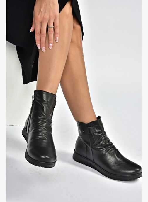 V324501703 Siyah Hakiki Deri Kadın Bot - Görsel 4