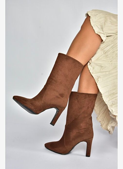 L404891302 Kahverengi Süet İnce Topuklu Kadın Bot - Görsel 3