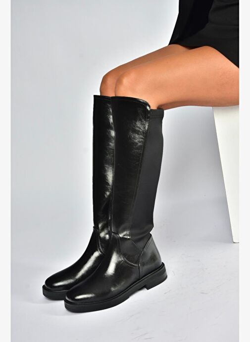 V312212360 Siyah Rustik Arkası Lastik Detaylı Kadın Çizme - Görsel 4