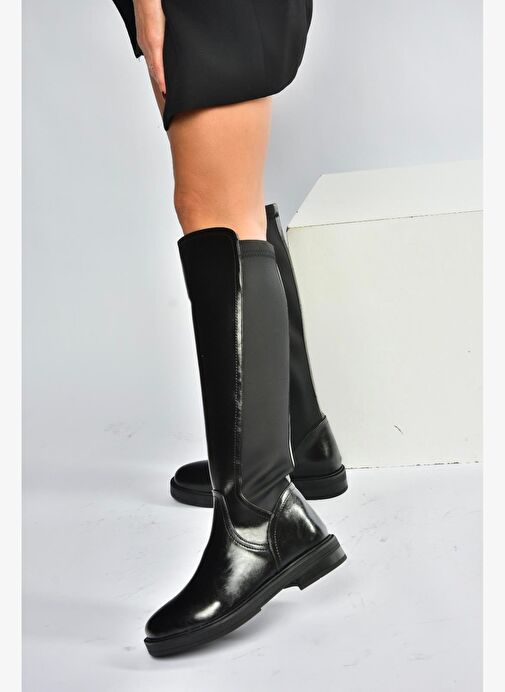 V312212360 Siyah Rustik Arkası Lastik Detaylı Kadın Çizme - Görsel 3