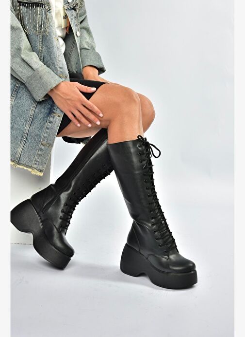 V965307009 Siyah Dolgu Tabanlı Kadın Postal Çizme - Görsel 2