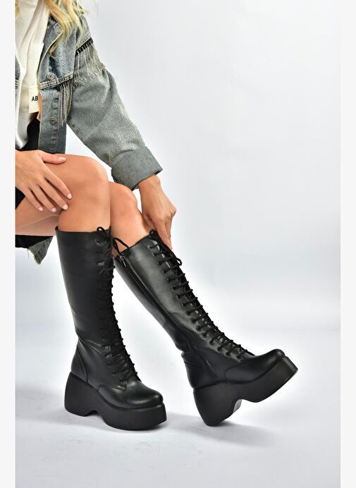 V965307009 Siyah Dolgu Tabanlı Kadın Postal Çizme - Görsel 3