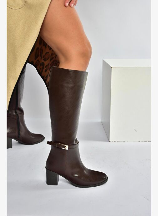 V973600509 Kahverengi Kalın Topuklu Kadın Çizme - Görsel 4