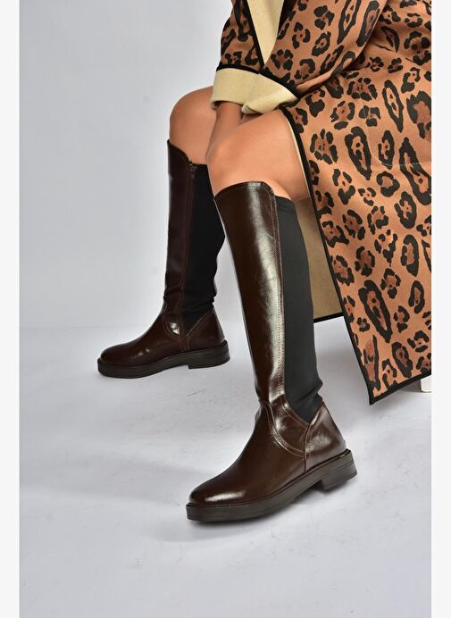 V312212360 Kahverengi Rustik Arkası Lastik Detaylı Kadın Çizme - Görsel 4