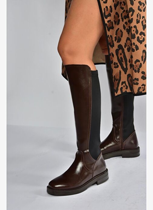 V312212360 Kahverengi Rustik Arkası Lastik Detaylı Kadın Çizme - Görsel 3