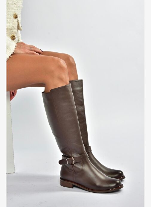 V398750603 Kahverengi Hakiki Deri Alçak Tabanlı Kadın Çizme - Görsel 2