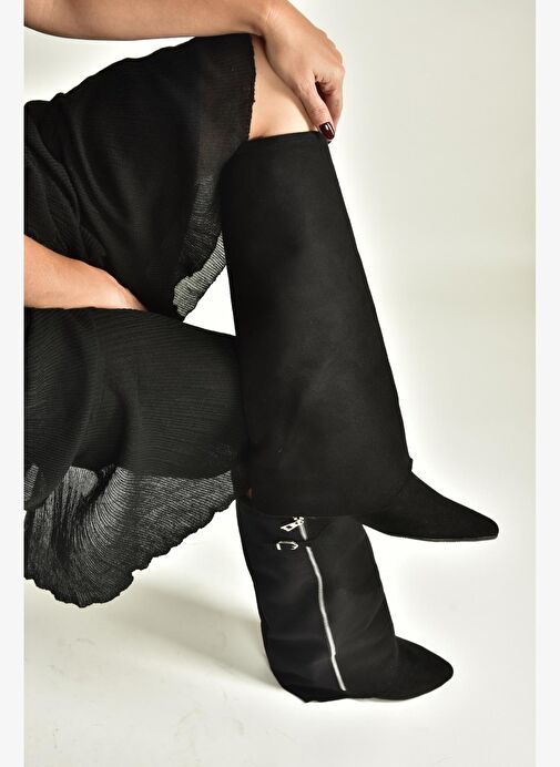 V380526402 Siyah Süet Düz Taban Fermuar Detaylı Kadın Çizme - Görsel 4