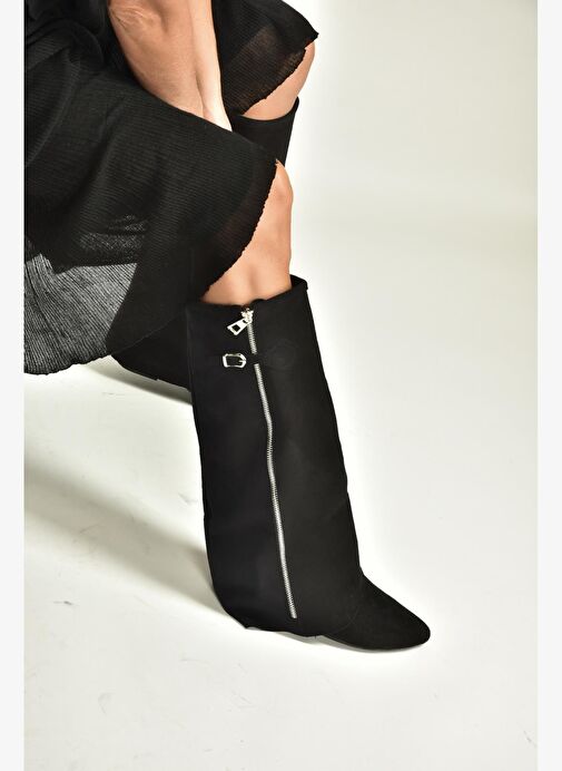V380526402 Siyah Süet Düz Taban Fermuar Detaylı Kadın Çizme - Görsel 6