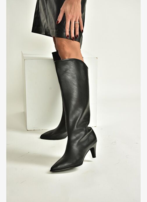 V404021109 Siyah Alçak Topuklu Kadın Çizme - Görsel 4