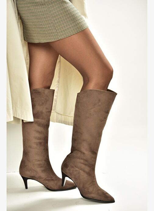 V404021102 Kahverengi Süet Alçak Topuklu Kadın Çizme - Görsel 3