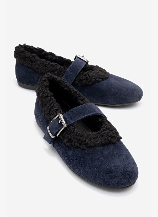 GUIN Lacivert Süet Hakiki Deri Peluş Detaylı Kemerli Kadın Babet Ayakkabı - Görsel 2