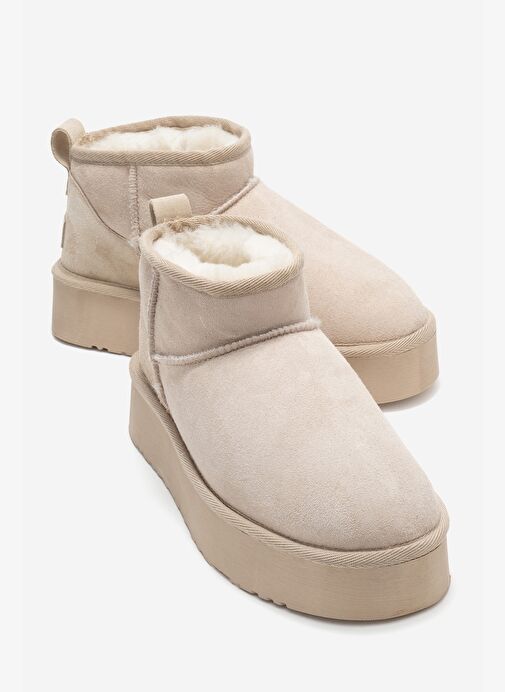 VEYRA Bej Süet Hakiki Deri Kürklü Platform Tabanlı Kadın Mini Bot - Görsel 2