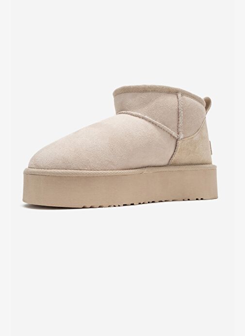 VEYRA Bej Süet Hakiki Deri Kürklü Platform Tabanlı Kadın Mini Bot - Görsel 5