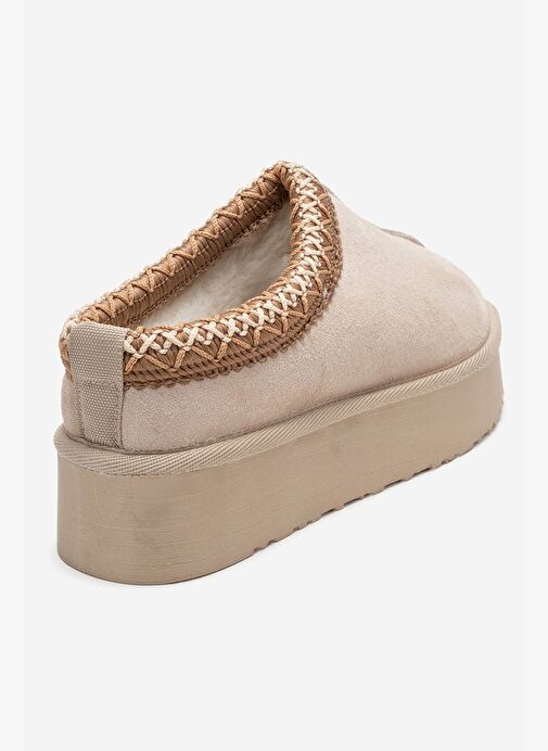 AVELIA Bej Süet Hakiki Deri Dikişli Kadın Kalın Tabanlı Kışlık Terlik - Görsel 6