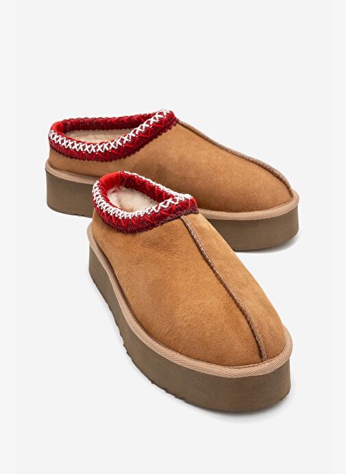 AVELIA Taba Süet Hakiki Deri Dikişli Kadın Kalın Tabanlı Kışlık Terlik - Görsel 2