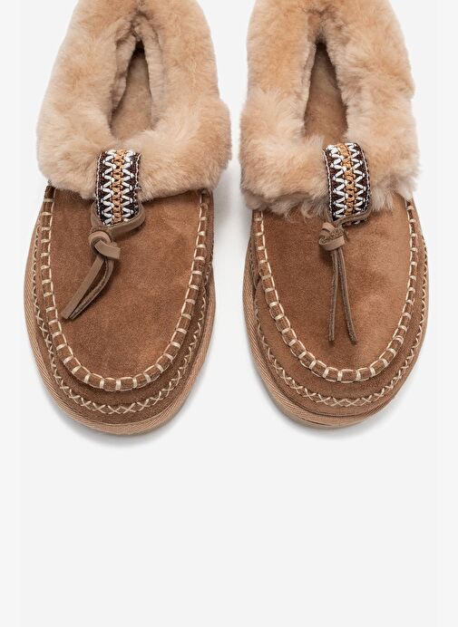 NORIEL Toprak Süet Hakiki Deri Dikişli Kürklü Kadın Makosen Terlik - Görsel 3