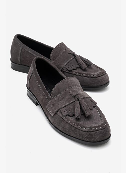 LUPEN Gri Süet Püsküllü Hakiki Deri Kadın Loafer Ayakkabı - Görsel 2