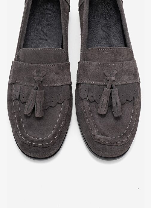 LUPEN Gri Süet Püsküllü Hakiki Deri Kadın Loafer Ayakkabı - Görsel 3