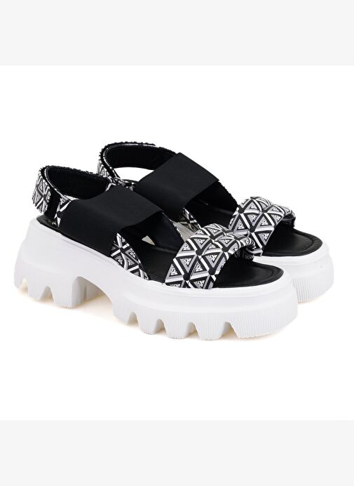 Desa Desa Kadın Siyah Monogram Desenli Dolgu Topuklu Sandalet Boyner'de! Siyah - 2. görsel