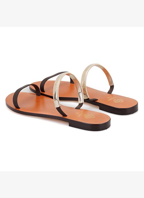 Desa Desa Kahverengi Kadın Kahve Parlak Aksesuarlı Deri Terlik Boyner'de! Kahverengi - 6. görsel