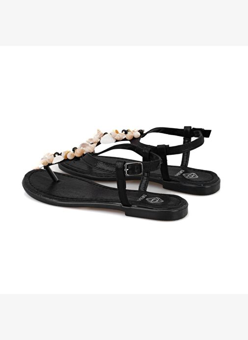 Kadın Siyah Aksesuarlı Parmak Arası Deri Sandalet - Görsel 5