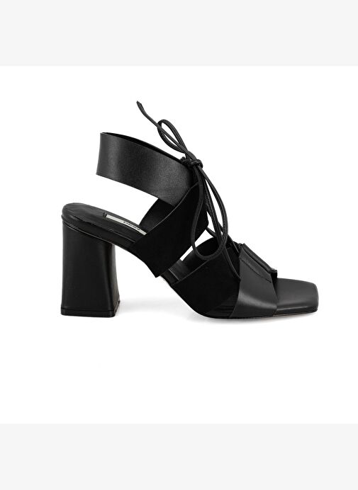 Kadın Siyah Topuklu Deri Sandalet - Görsel 3